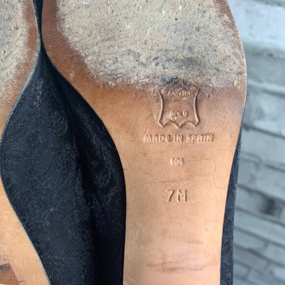 Enzo Angiolini Square Toe Mid Low Block Heel Black Floral Fabric Leather Pump - Picture 9 of 10